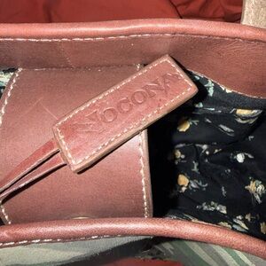 NOCONA Camo Women’s Handbag with hidden gun pouch with holster